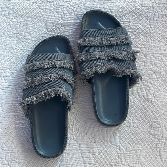JOIE Jayden Blue Fringe Denim Slide Slip On Sandals - Picture 4 of 4